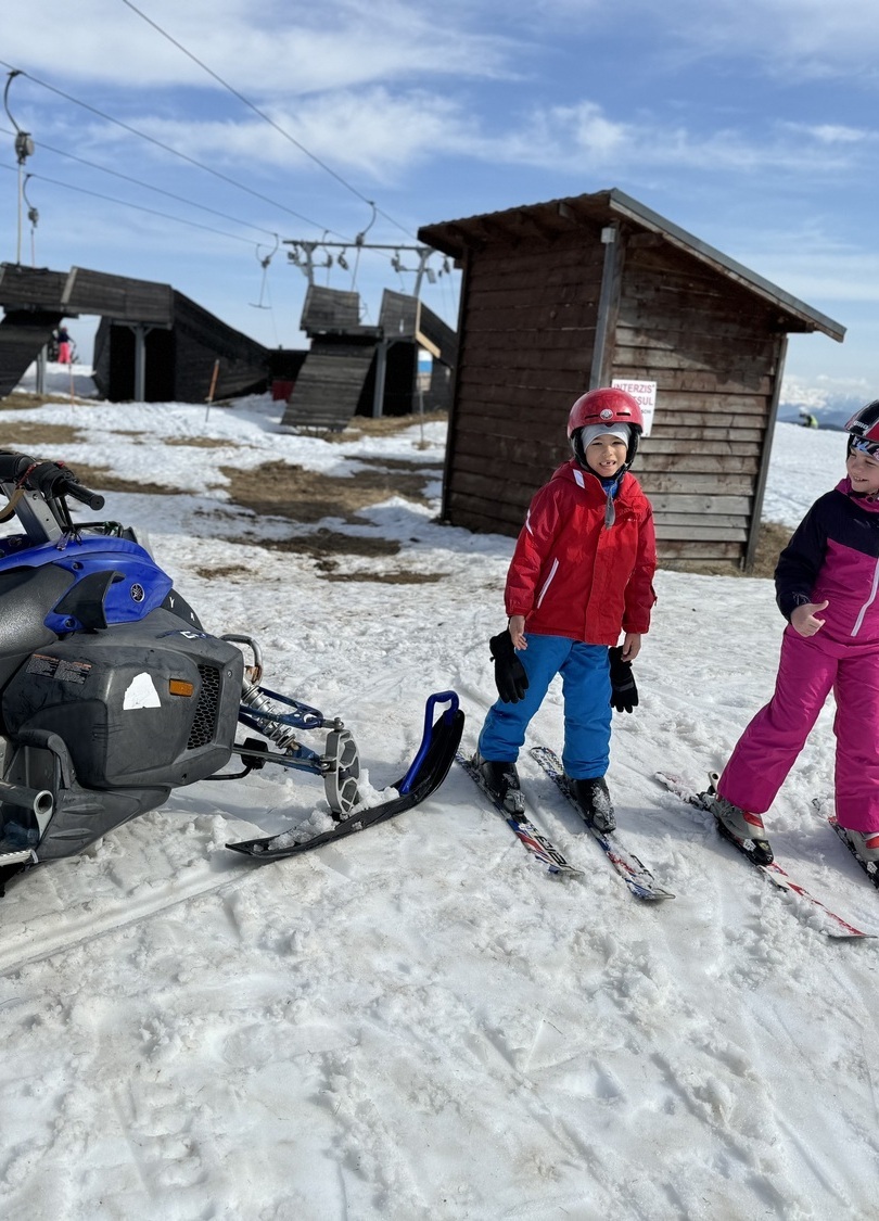 Instructor ski și snowboard Păltiniș școală copii