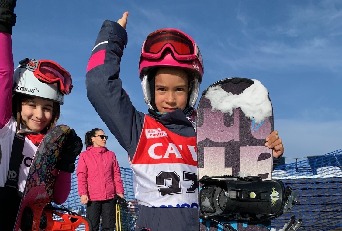Instructori de snowboard copii Păltiniș